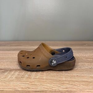 Crocs Kids Classic Clogs Translucent Brown Navy | Youth C8